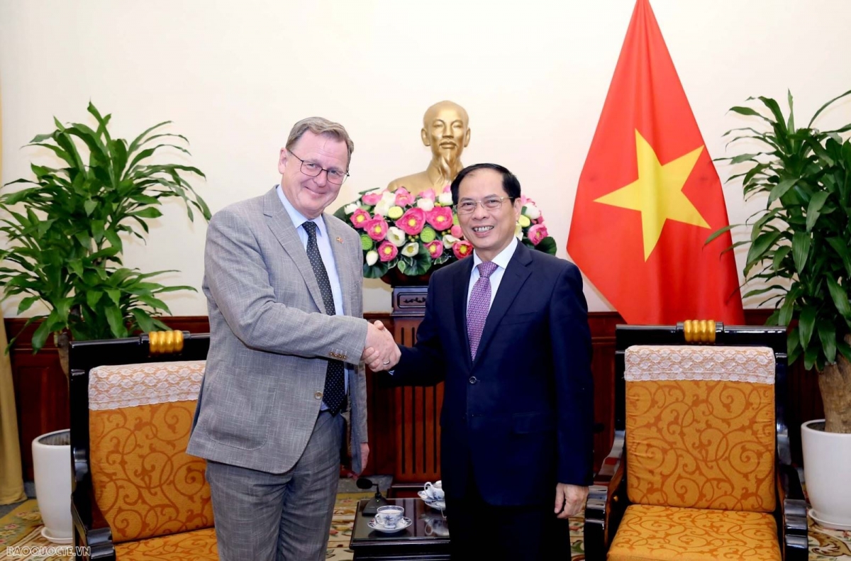 Vietnam wishes for all-around co-operation with German state